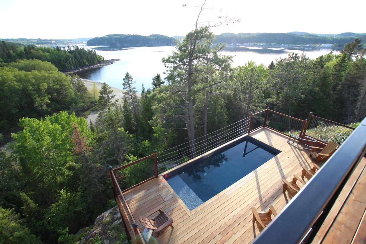 Gite Du Haut Des Arbres Saguenay Exterior photo