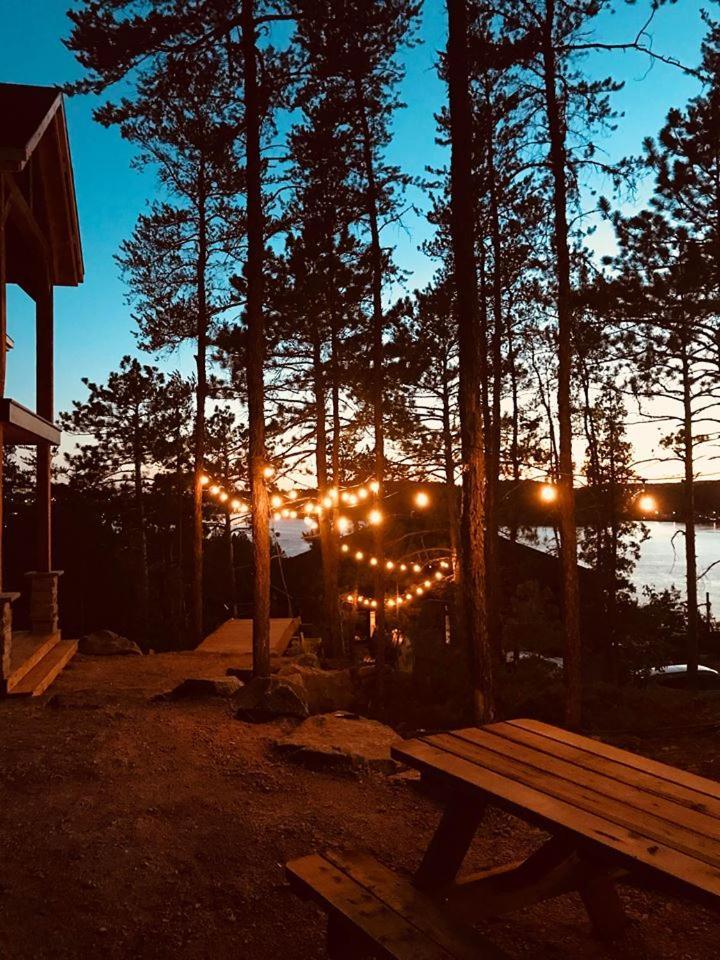 Gite Du Haut Des Arbres Saguenay Exterior photo
